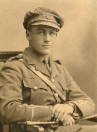 1914-15 Star Trio (Officer) Yorks & Lancs Rgt. K.I.A. 27th May 1918. Lt EDGAR BRIAN WILLSON.