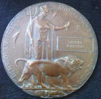 An emotive PAIR & PLAQUE to 420159. Pte. Samuel Johnson. WORCESTERSHIRE REGT. KILLED-IN-ACTION 31st May 1917. Battle of Arras. From HINCKLEY and COMMEMORATED ON THE HINCKLEY WAR MEMORIAL.  