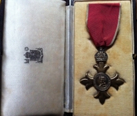 AN UNUSUAL O.B.E 1914-15 Star Trio,(Bi-Lingual Victory) 39-45 Star, Italy Star, War Medal & Coronation 1937.To: Sgt H.D.SUTHERNS,1st INFANTRY. District Commissioner of Internal Affairs (Rhodesia) Friend of Mr IAN SMITH.